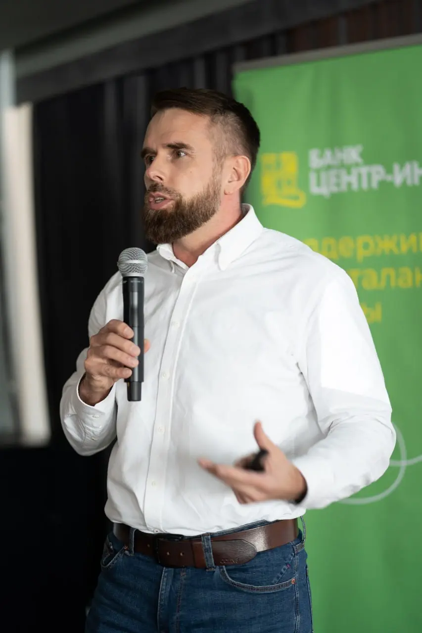 На бизнес-завтраке в клубе "Шаг вперёд" рассказал собственникам СМБ, почему бизнес не растёт, даже когда вы пашете на износ | Сетка — социальная сеть от hh.ru