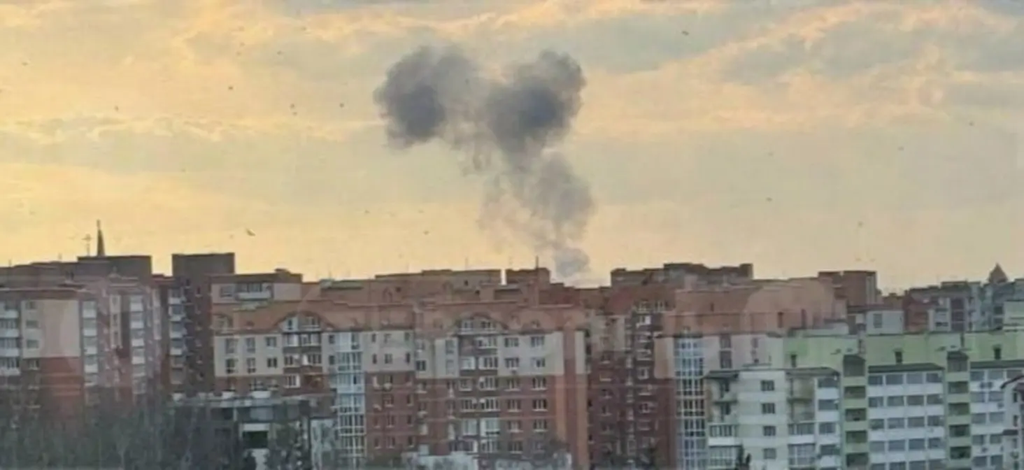 ❗️В Тернополе прилет в административное здание. В Ивано-Франковске пожар в центре города | Сетка — социальная сеть от hh.ru