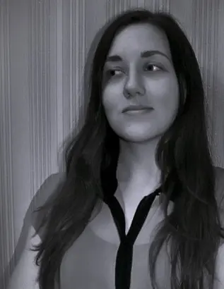 Юлия Пешина