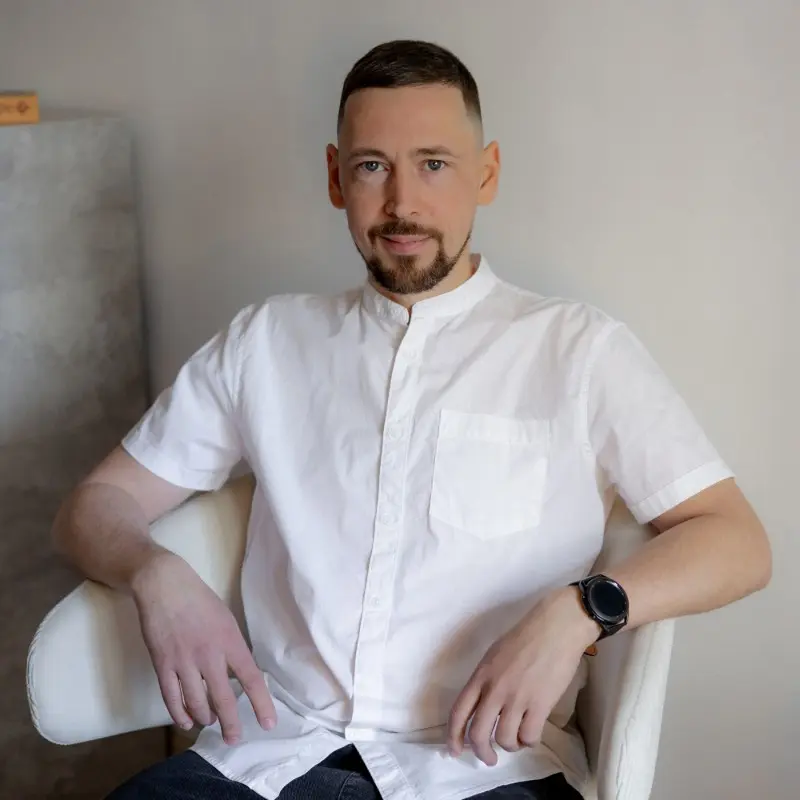 Дмитрий Макушин