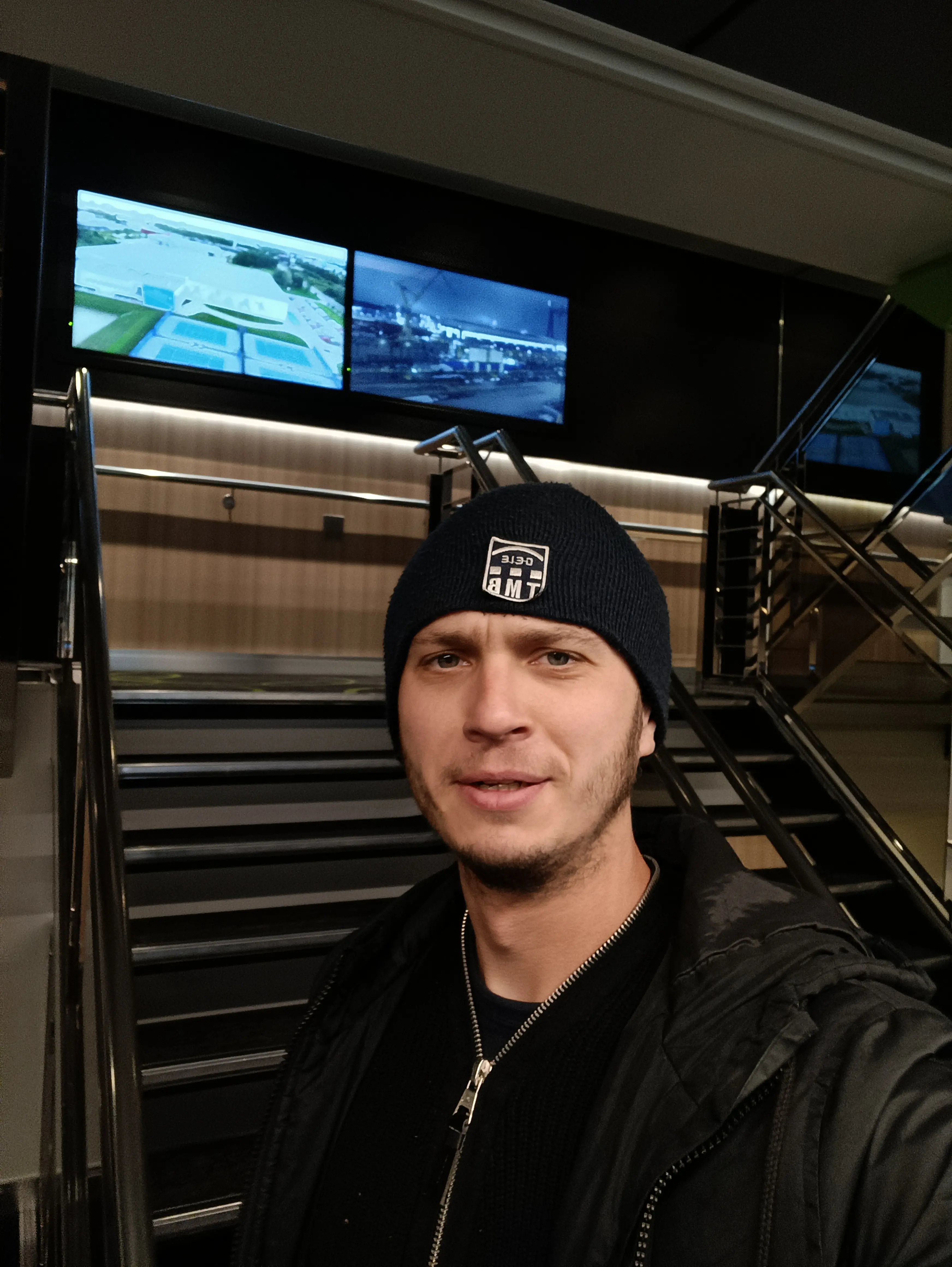 Дмитрий Леоненков