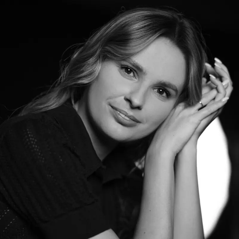 Юлия Логинова