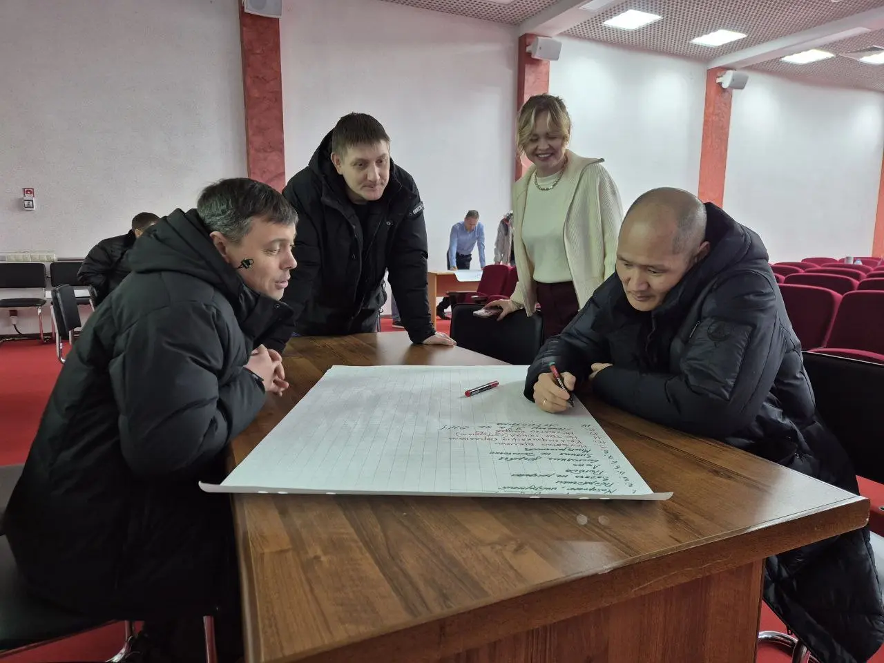 Игровое обучение руководителей-производственников⬇️
#кейсы
Пришло время рассказать про свежие кейсы - 2026 года | Сетка — социальная сеть от hh.ru