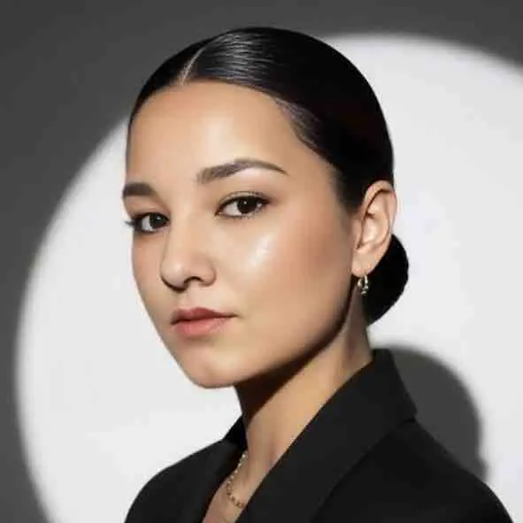 Елена Шестакова