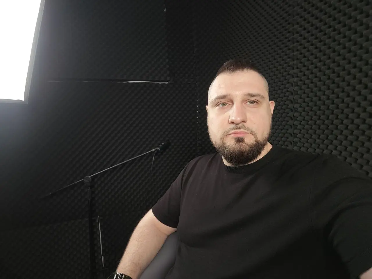 Сегодня был интересный день 🙌 Принял участие в записи образовательных материалов для Сеченовского университета и Института лидерства и управления здравоохранением вместе с командой КОД 🎥
Мой блок посв... | Сетка — социальная сеть от hh.ru