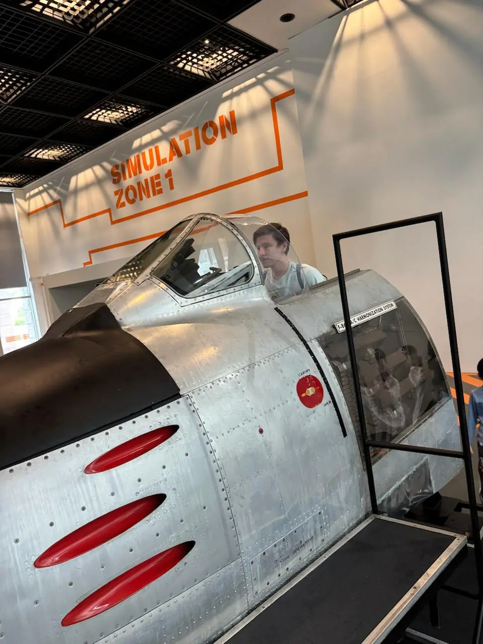 🇰🇷 Южная Корея, Сеул
Кто рано встаёт, у того был суперкомфортный азиатский перелёт с пивом и вкусностями | Сетка — социальная сеть от hh.ru