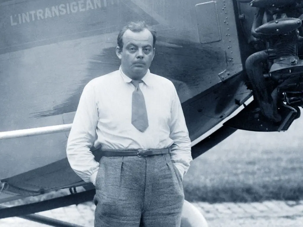 📖 Антуан де Сент-Экзюпери: отрывок из книги «Цитадель»
Я приму тeбя без уcловий — просто потому, что ты есть. Не стану требовать того, к чему ты не способен, и не потащу туда, где тебе не по себе | Сетка — социальная сеть от hh.ru