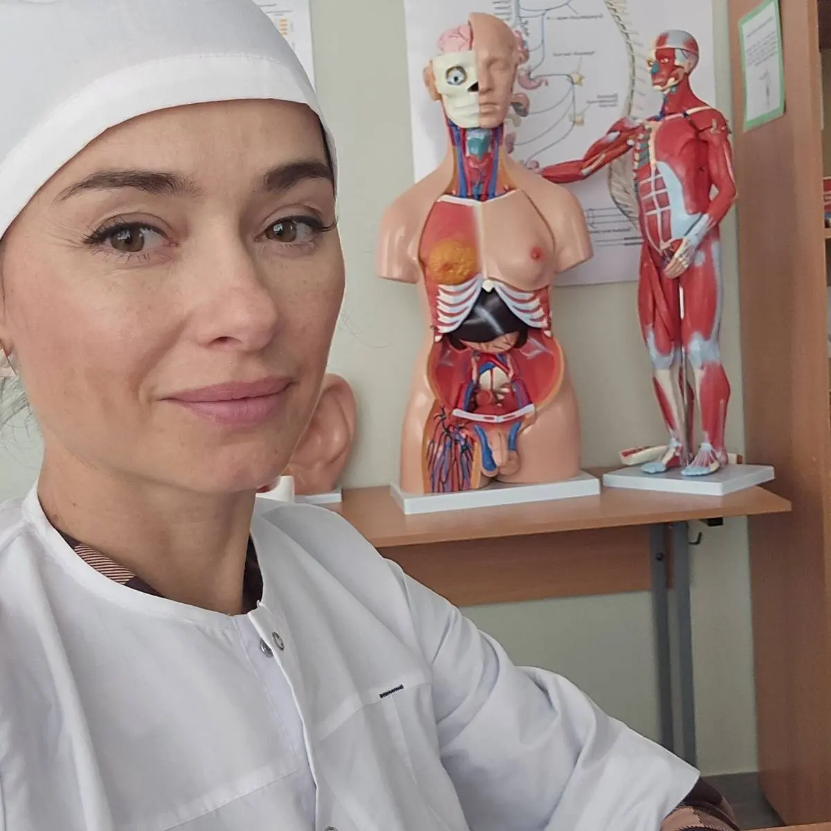 Di Uskova | Сетка — социальная сеть от hh.ru