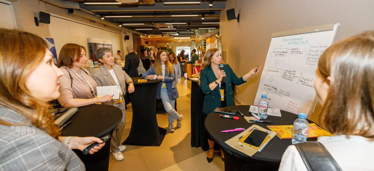 Как закрывать сложные вакансии и избегать провалов? 🛠💼
Вахтовый персонал уходит, не отработав и трёх месяцев. ИТ-специалисты не доверяют рынку. Молодёжь не хочет идти в дефицитные роли | Сетка — социальная сеть от hh.ru