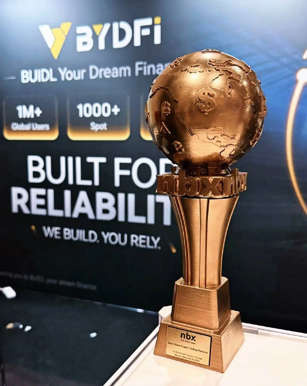 🥰 С гордостью сообщаем:

BYDFi признана лучшей глобальной криптотрейдинговой платформой на Next Block Expo 2026

Эта награда особенно ценна, так как она основана на голосовании сообщества NBX | Сетка — социальная сеть от hh.ru