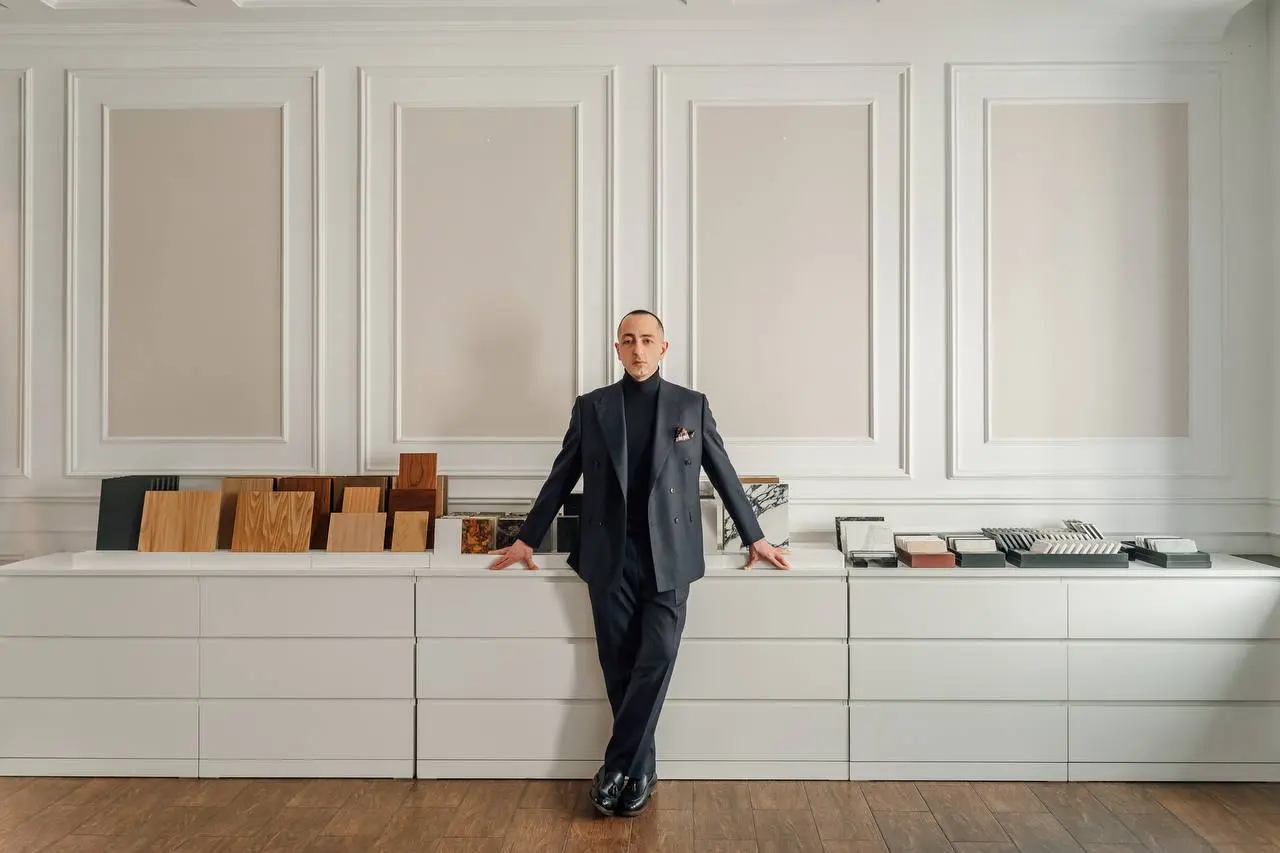 Мужская бизнес-фотосессия для владельца архитектурного бюро | Сетка — социальная сеть от hh.ru
