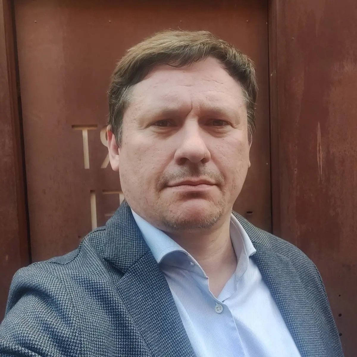 Александр Елизаров
