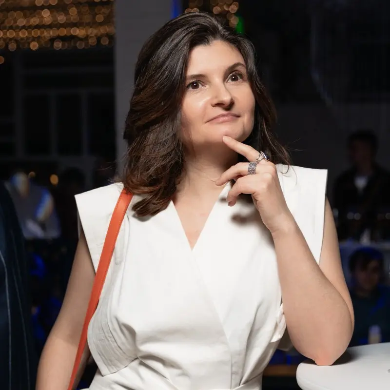 Ekaterina Karabach | Сетка — социальная сеть от hh.ru