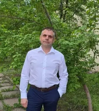 Александр Васильев