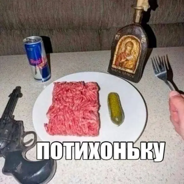 ✨вайбкодинг✨
Вот уже вторую неделю каждый вечер и все выходные я пытаюсь сделать себе сайт портфолио | Сетка — социальная сеть от hh.ru