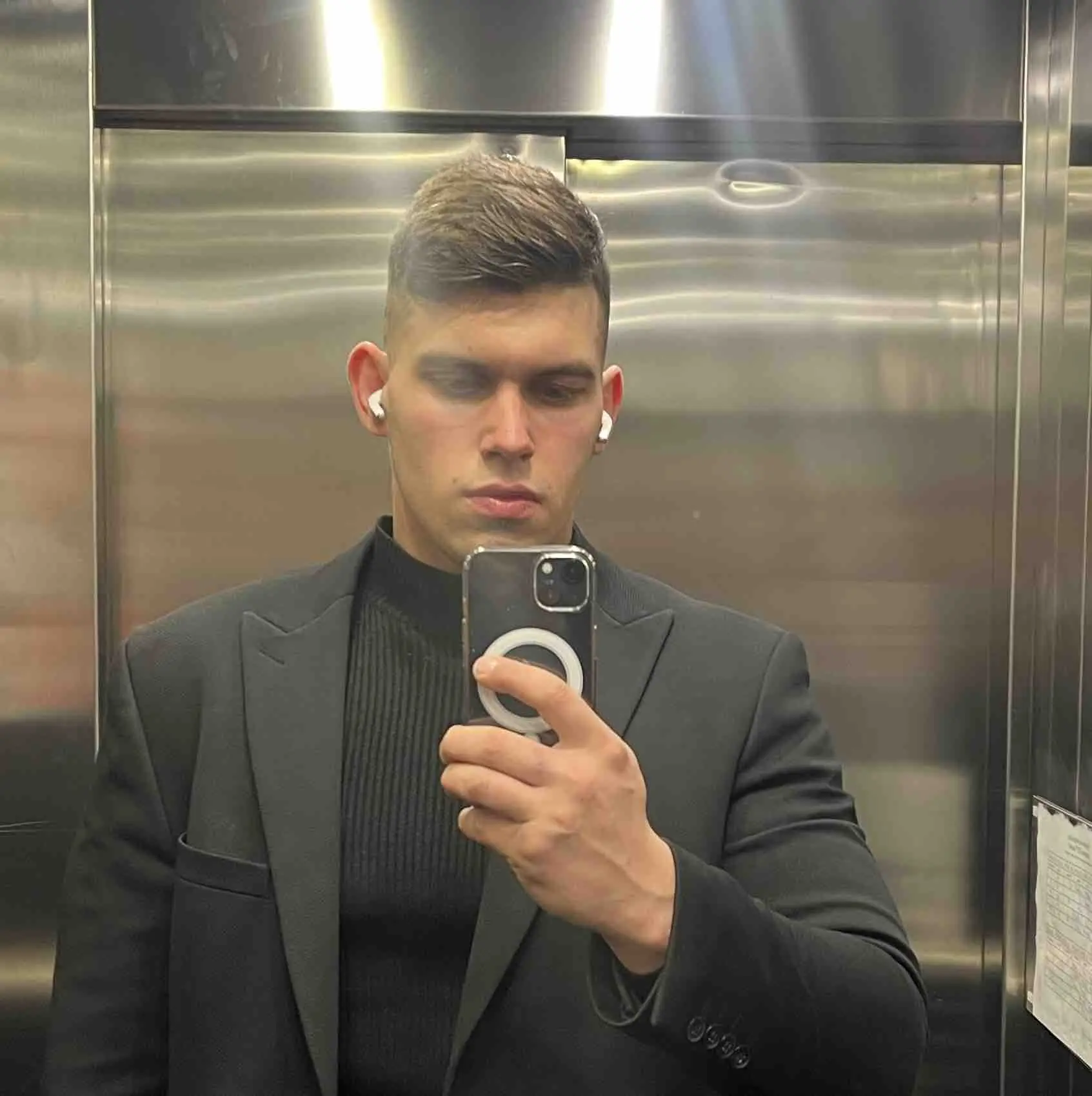 Олег Демидов