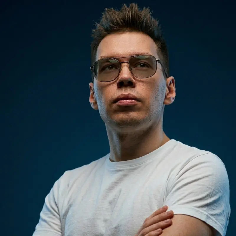 Владислав Костюхин | Сетка — социальная сеть от hh.ru