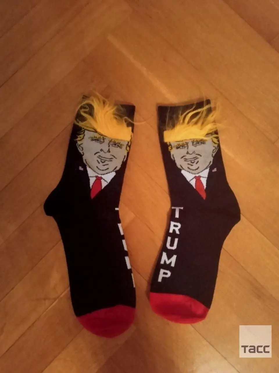 ⚡Депутаты Госдумы РФ вернулись из США не с пустыми руками: носки с Трампом и открытки «Союз — Аполлон» (с) ТАСС
Не зря ездили | Сетка — социальная сеть от hh.ru