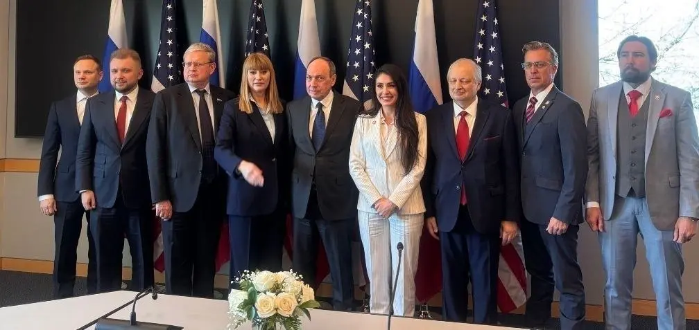 ⚡Депутаты Госдумы РФ вернулись из США не с пустыми руками: носки с Трампом и открытки «Союз — Аполлон» (с) ТАСС
Не зря ездили | Сетка — социальная сеть от hh.ru