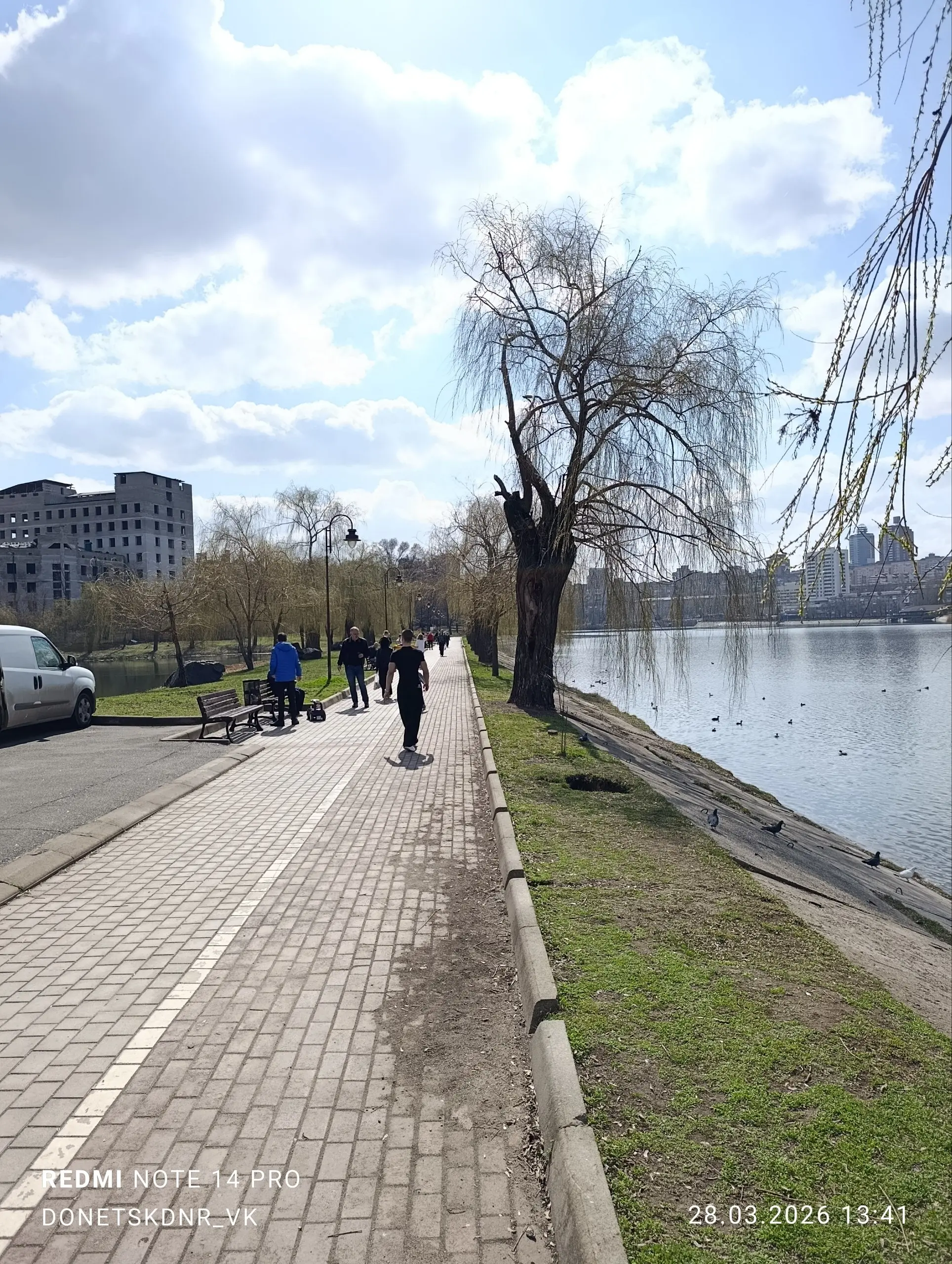 Весна на набережной Донецка | Сетка — социальная сеть от hh.ru
