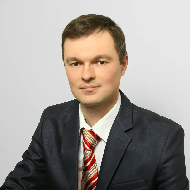 Руслан Захаров | Сетка — социальная сеть от hh.ru