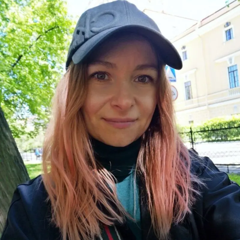 Елена Наумова