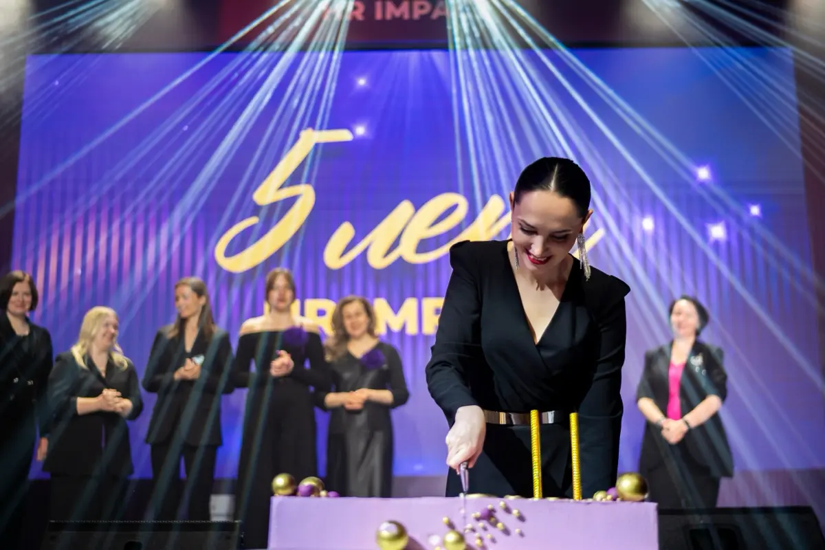 Вчера мы все вместе отмечали лучшие практики, награждали героев и наслаждались моментом | Сетка — социальная сеть от hh.ru