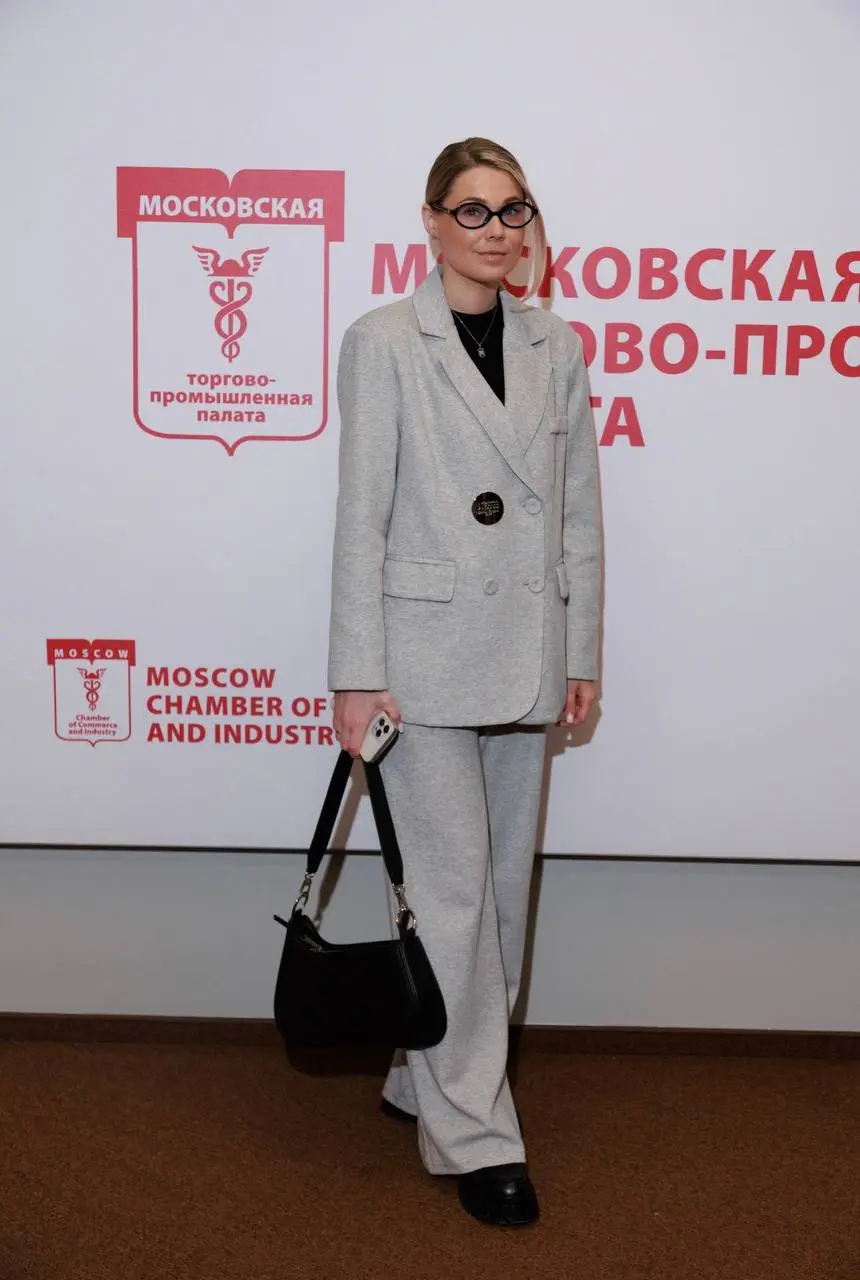 Друзья, хочу поделиться важной для меня новостью: я официально вступила в Московскую торгово-промышленную палату (МТПП).
Для меня это не просто еще один статус | Сетка — социальная сеть от hh.ru