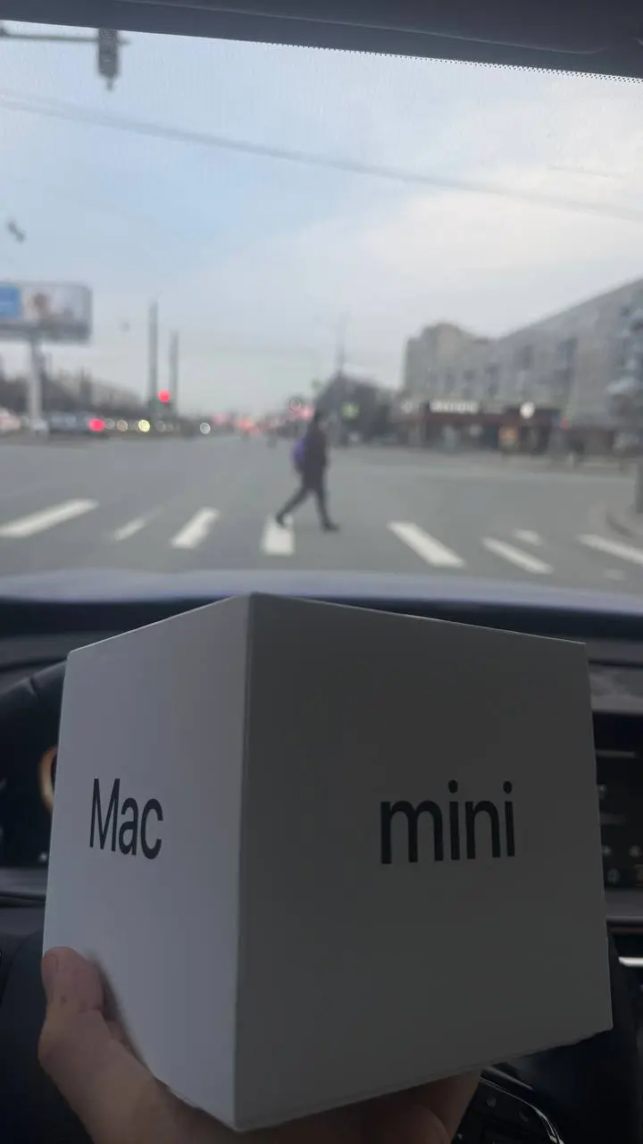 Купил себе Mac mini
Хочу разобраться в возможностях локальных нейросетей
Начну с ClawdBot
Кто нибудь уже что-то подобное у себя разворачивал? Какие инсайты? | Сетка — социальная сеть от hh.ru