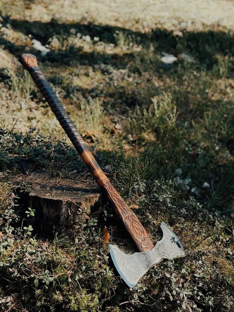 🌲Секира «Хранитель леса» создана вручную, без спешки и компромиссов.
В ней - сила огня, твёрдость стали и спокойствие дерева.
Надёжное лезвие уверенно справляется с любой задачей | Сетка — социальная сеть от hh.ru