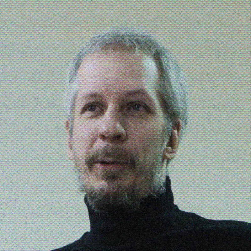 Роман Есиков