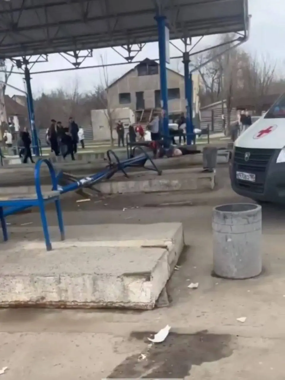 ⚡️В результате ДТП с участием грузового автомобиля на автостанции "Буденновская" погибли 2 человека, ещё один - пострадал. | Сетка — социальная сеть от hh.ru