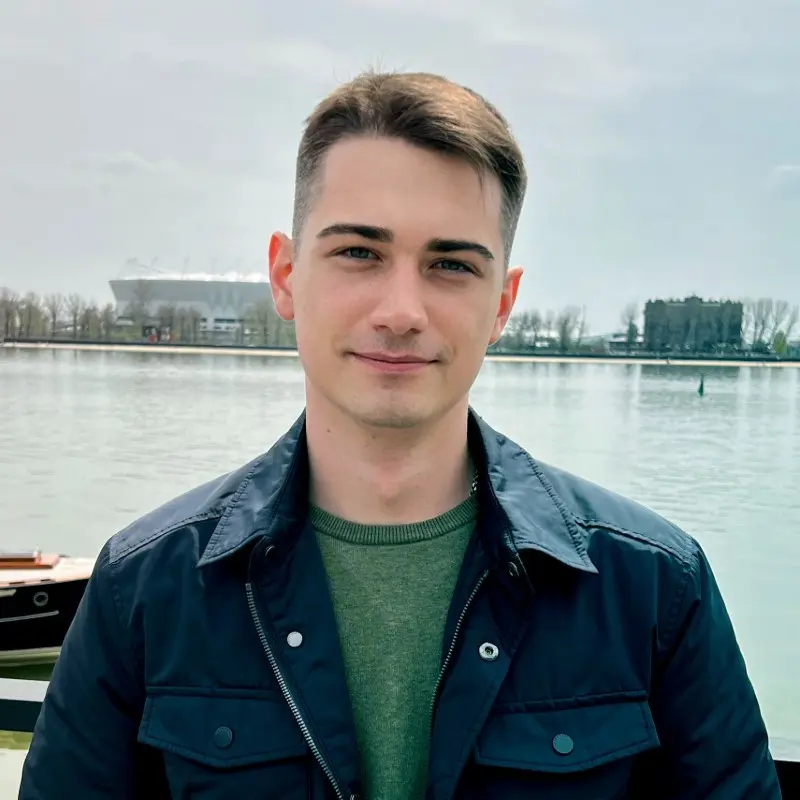 Артем Суравцов | Сетка — социальная сеть от hh.ru