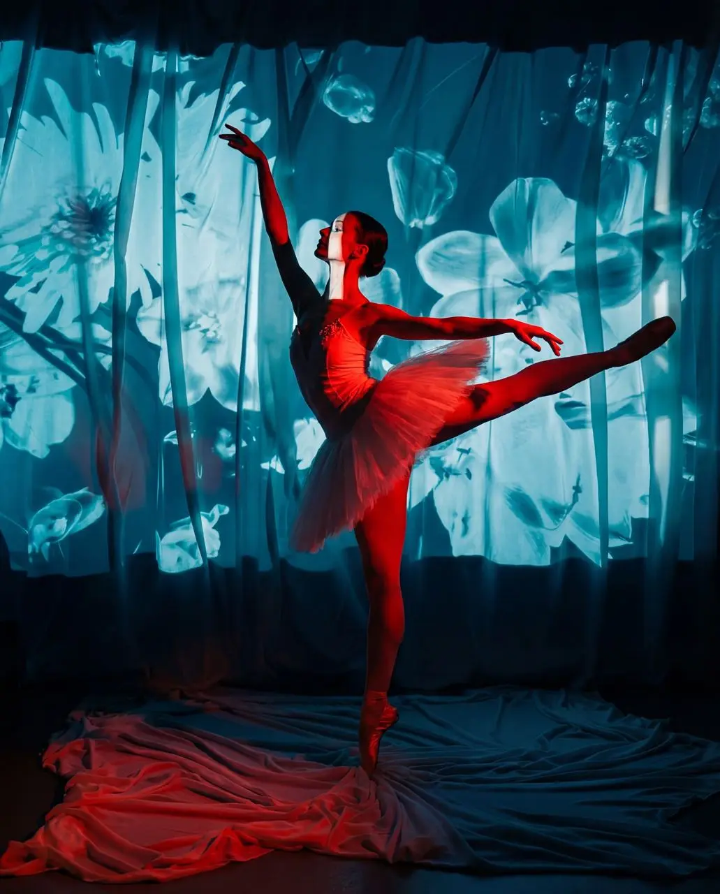 проект: Ballet x Lumiere Obscur
visual: @oskarkerwin
29.03 | Сетка — социальная сеть от hh.ru
