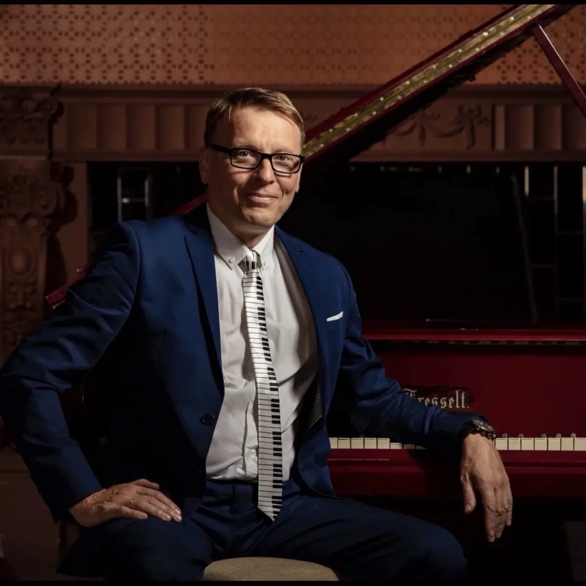 Владимир Агафонников
