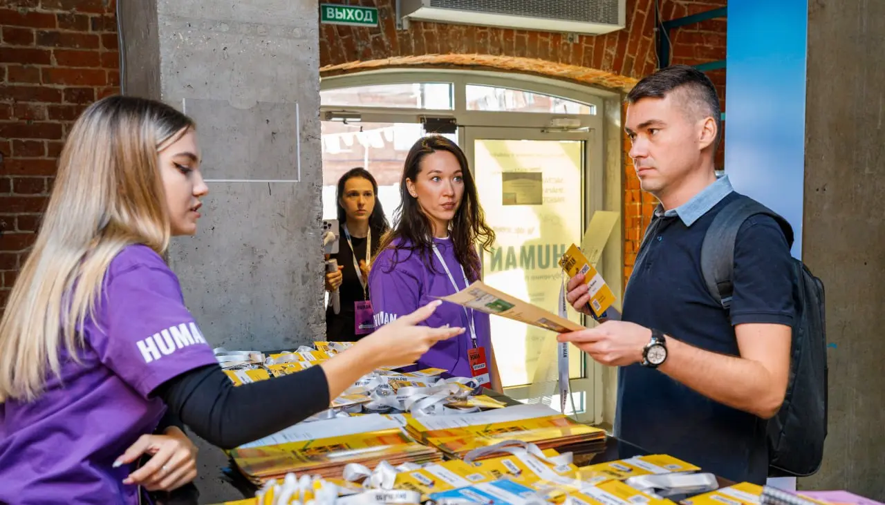 "Где брать людей, когда привычные каналы больше не работают?"
Массовый подбор, точечный поиск, удержание — задачи множатся, а инструменты не всегда дают результат | Сетка — социальная сеть от hh.ru