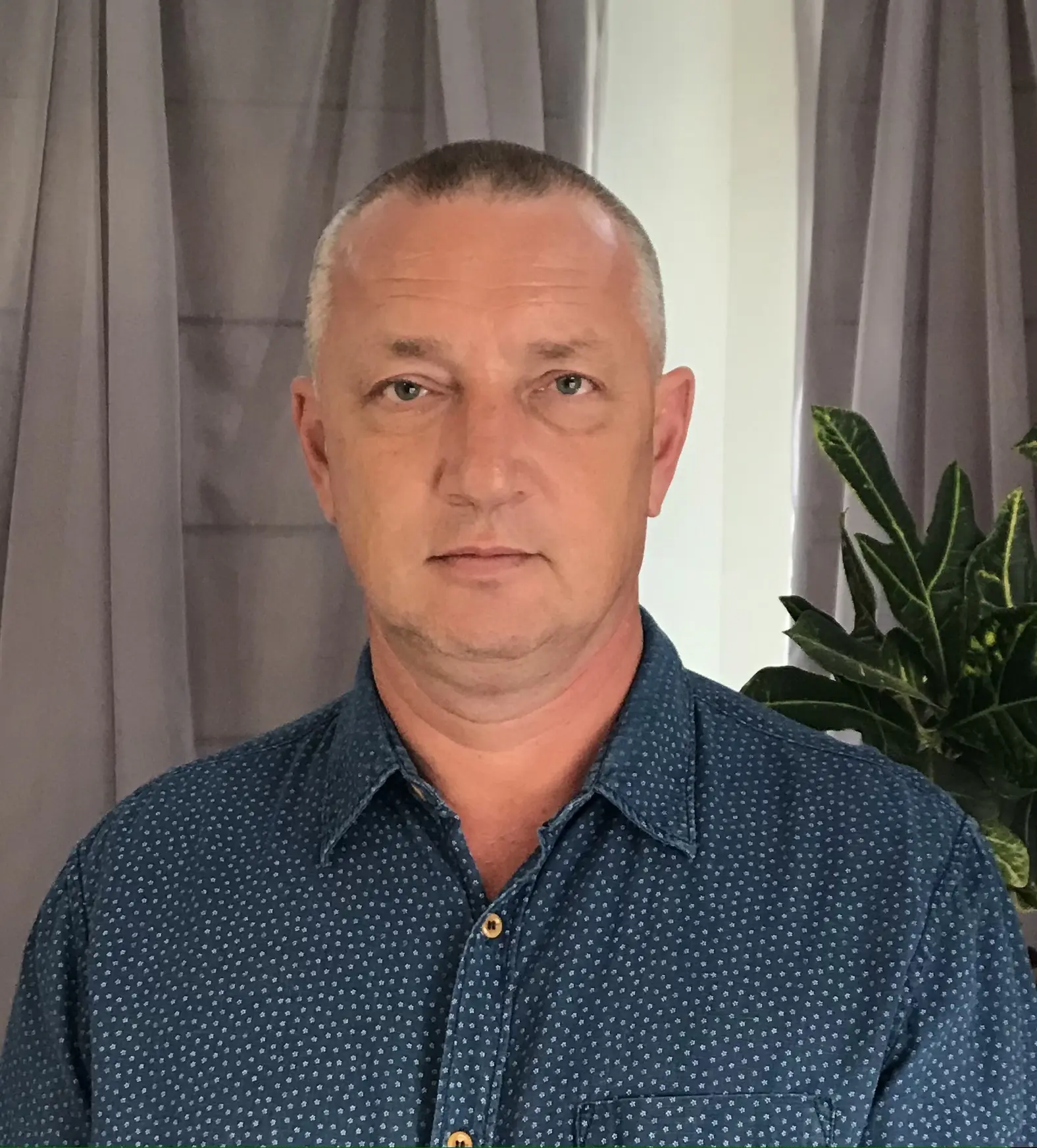 Денис Иванов