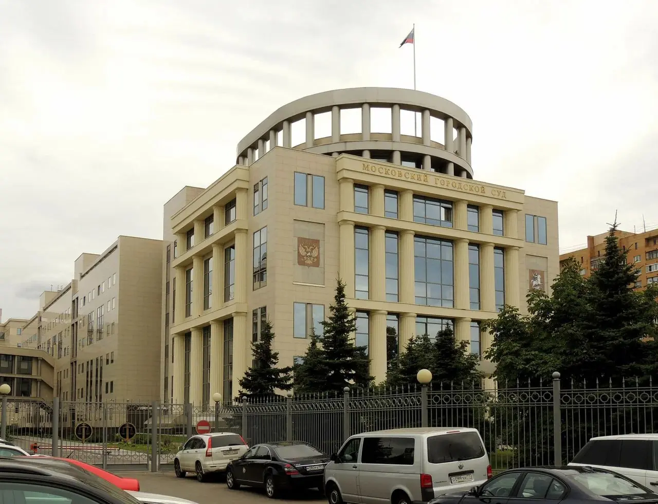 Мосгорсуд признал законным ограничение доступа на территории России к видеохостингу You Tube
Как сообщается в Telegram-канале «Суды общей юрисдикции города Москвы»:
Московский городской суд 31 марта 2... | Сетка — социальная сеть от hh.ru