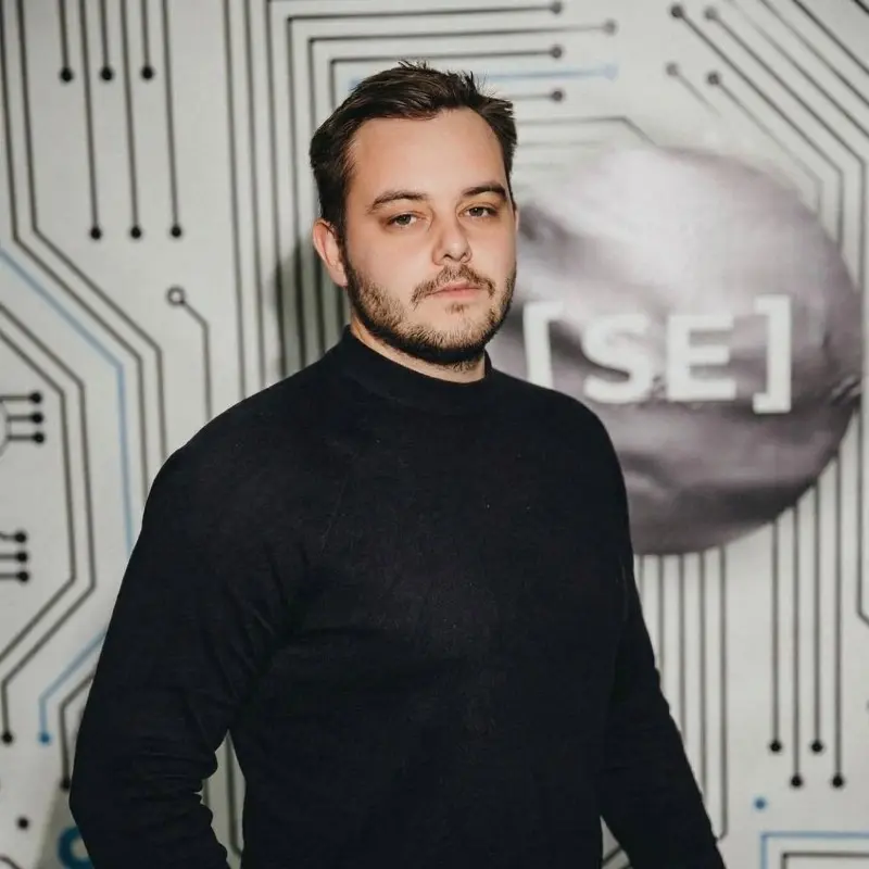 Алексей Устинов