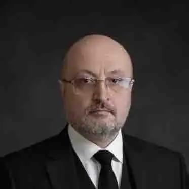 Станислав Романов