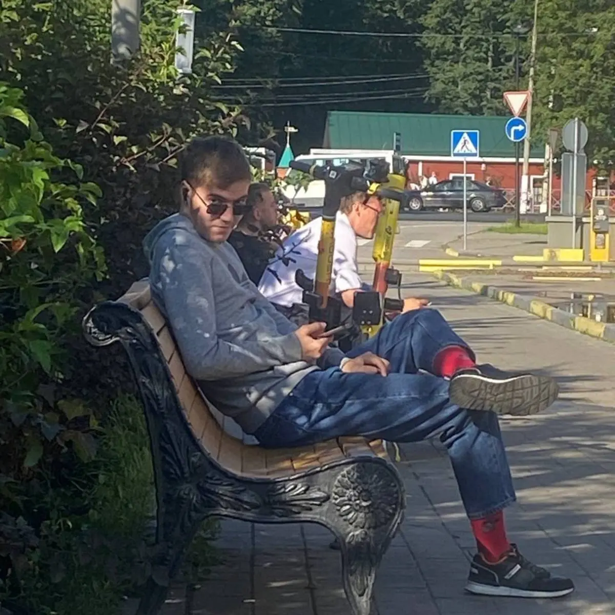 Леонид Комов