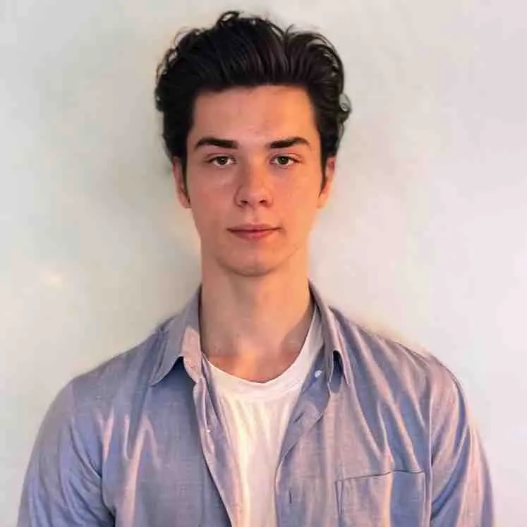 Макар Абарин | Сетка — социальная сеть от hh.ru