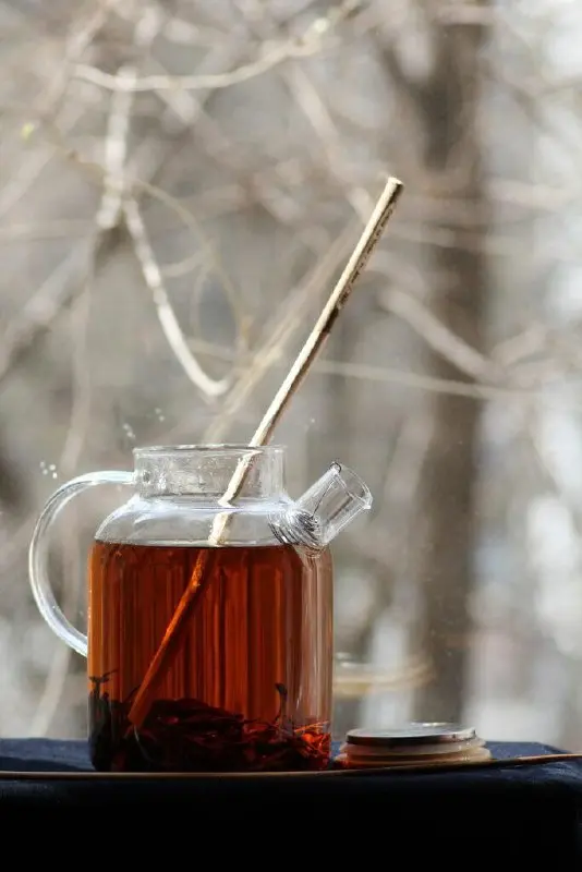 Культиварные, терруарные и миллезимные палки-мешалки (CTM teapot stirrer)
Настоящие чайные профессионалы размешивают чай в больших чайниках только палками-мешалками, изготовленными из древесины чайног... | Сетка — социальная сеть от hh.ru