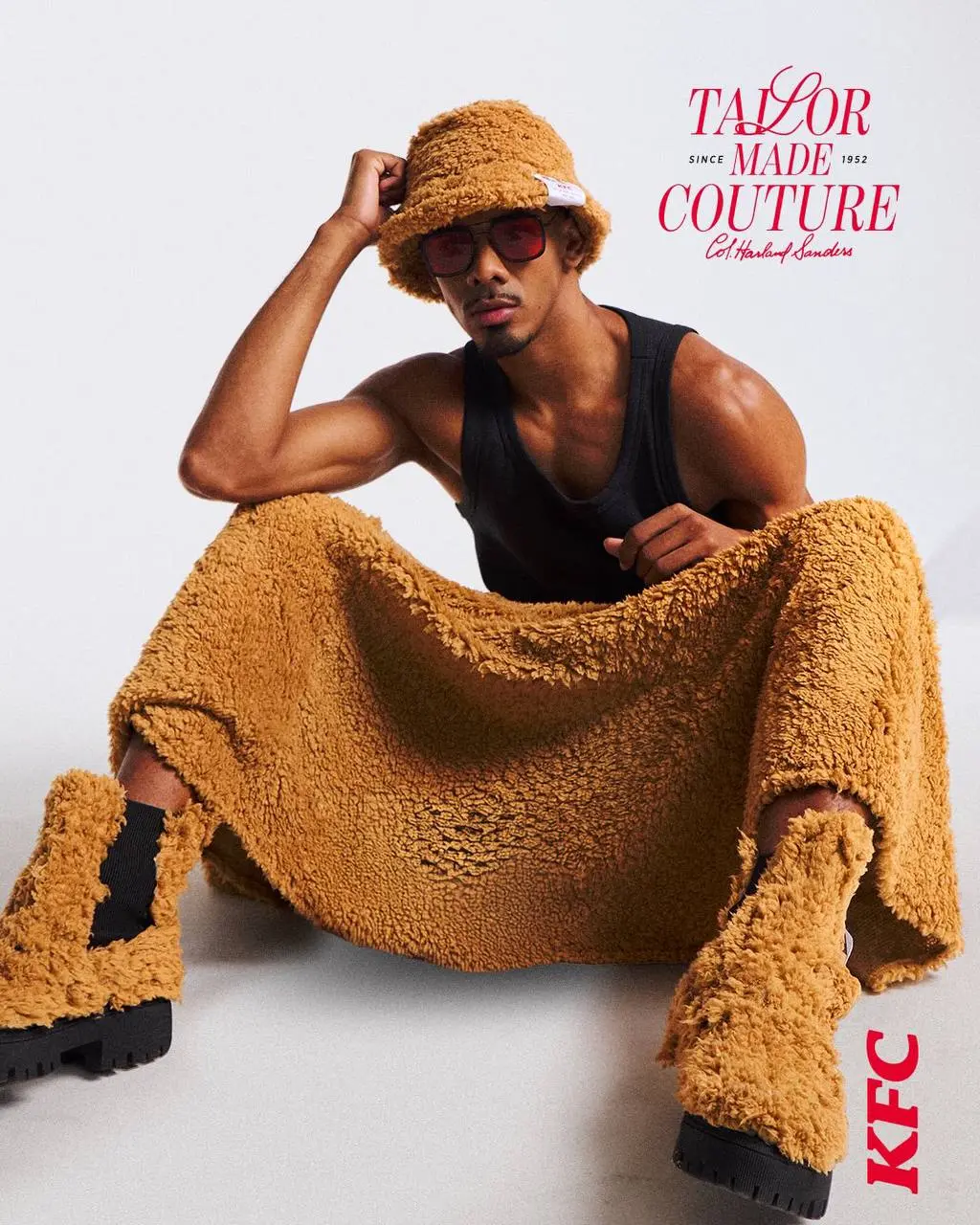 Капсулу одежды с эффектом фирменной панировки для курочки дропнул бразильский KFC. Это коллаба с брендом LolaTBWA и попытка соединить фастфуд и моду | Сетка — социальная сеть от hh.ru