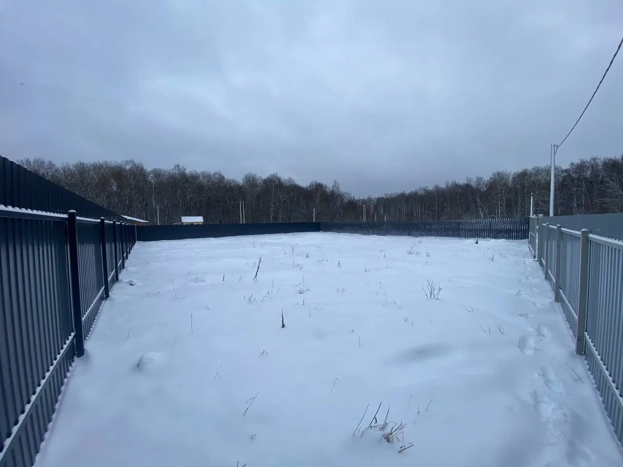 Сейчас на продаже есть идеальный участок 7 соток под «ИЖС семейку» 👍
А почему идеальный:

Земли населенных пунктов
ИЖС
15 мин до Чехова
магазины, остановки в пешей доступности

И главное:

в заборе с ... | Сетка — социальная сеть от hh.ru