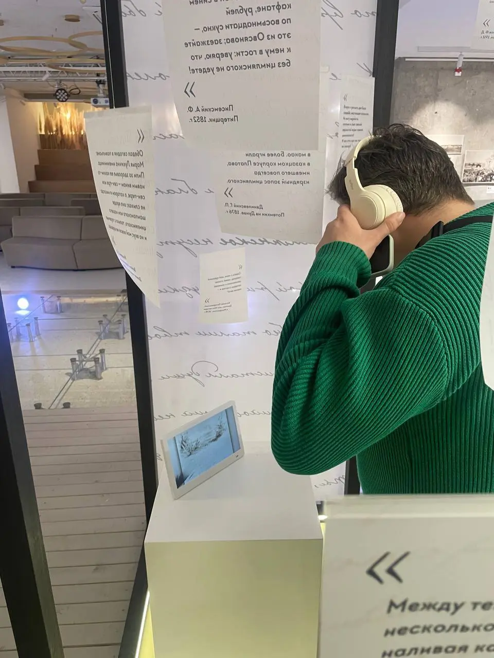 Заглянули с другом на выставку «Цимлянских вин» в Степи. Современно, атмосферно. 🍷 🖼️ | Сетка — социальная сеть от hh.ru