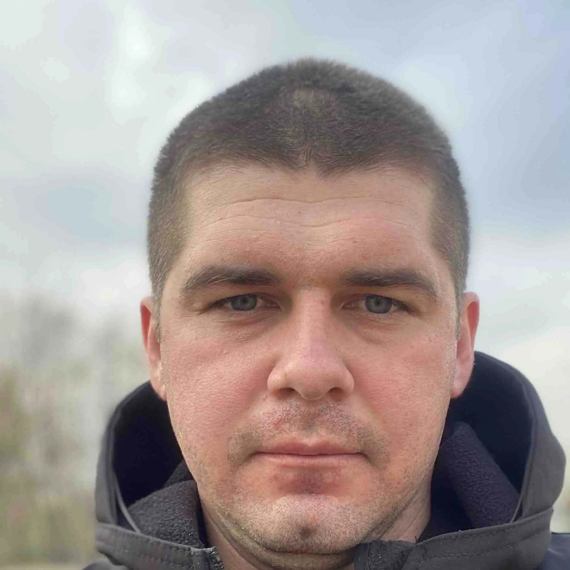 Александр Дёмин