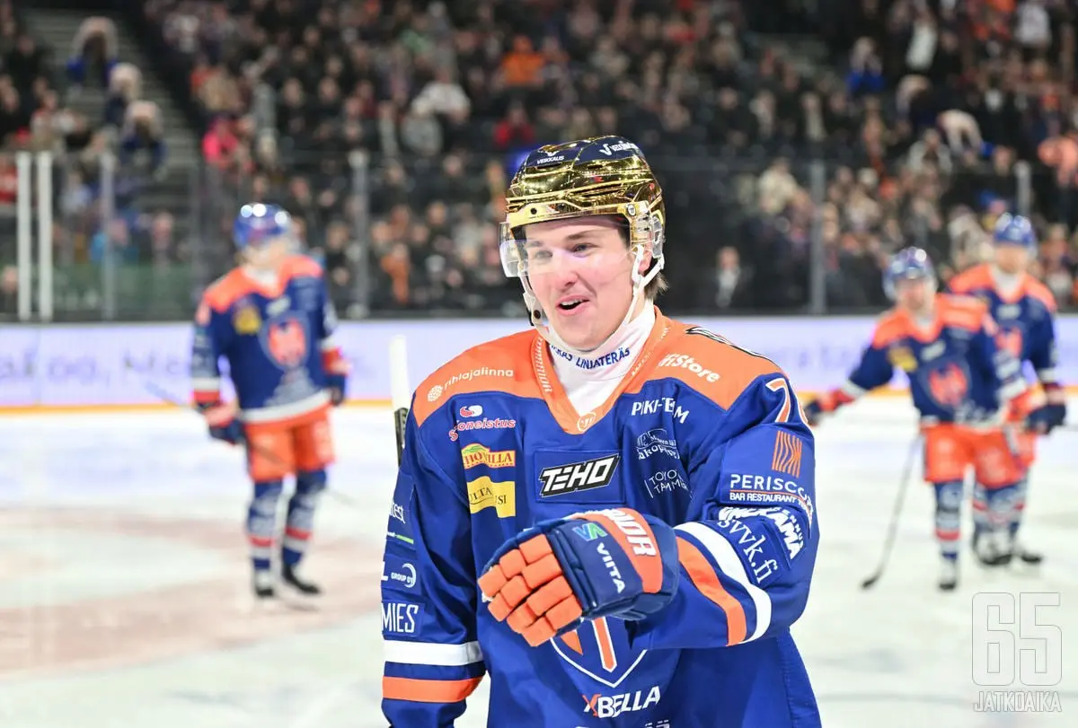 🇫🇮 Бенжамин Раутиайнен — главный бомбардир финской Liiga
По итогам регулярного сезона 20-летний Раутиайнен стал главным бомбардиром финского чемпионата, набрав 77 очков в 59 играх | Сетка — социальная сеть от hh.ru