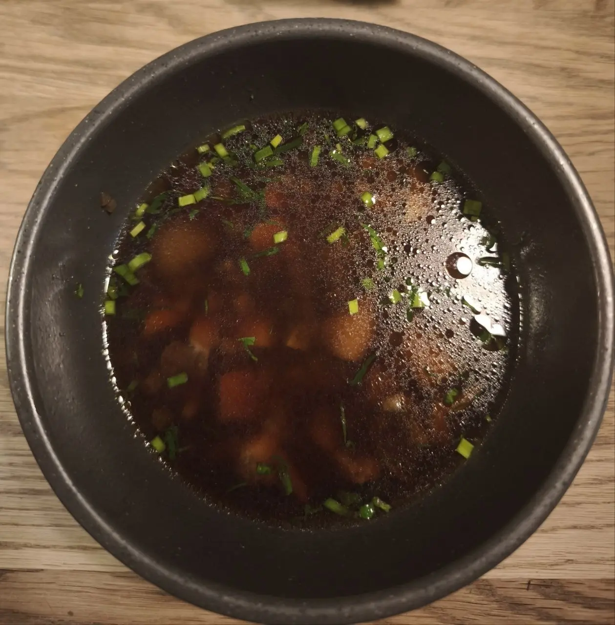 И про еду, точнее вкусную еду 😋
Ресторан Mashrooms на Большой Якиманке, где мы, прождав приличное время в живой очереди, в пятницу, за день до Кейс Чемпионата в Москве, очень приятно удивил вкусной ку... | Сетка — социальная сеть от hh.ru