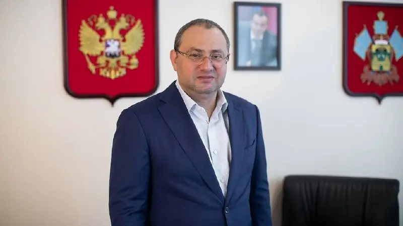 154 объекта недвижимости изъяли у главы минздрава Кубани Евгения Филиппова.
В Краснодарском крае, Адыгее, Крыму и Москве конфисковали 49 земельных участков площадью 495,5 тысячи кв | Сетка — социальная сеть от hh.ru